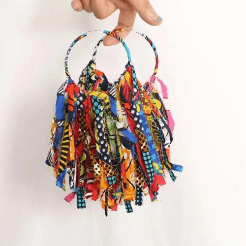 Pendientes de borla africana hechos a mano