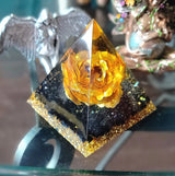 Pirámide de cristal de protección de obsidiana