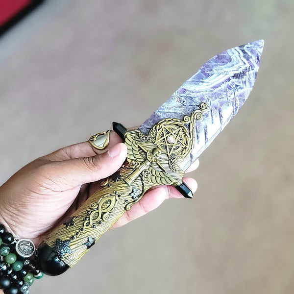 Cuchillo de amatista de piedras preciosas Wiccan